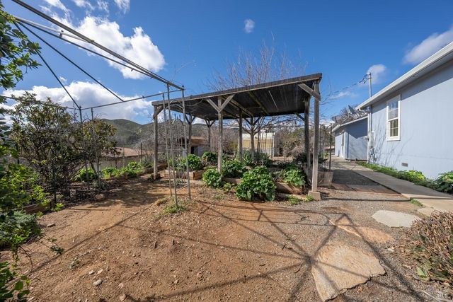 2940 Blackfeet Trl, Clearlake Oaks, CA 95423