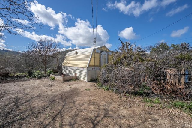 2940 Blackfeet Trl, Clearlake Oaks, CA 95423