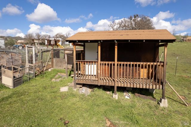 2940 Blackfeet Trl, Clearlake Oaks, CA 95423