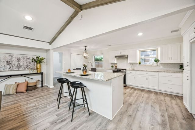 301 Ridgebriar Drive, Richardson, TX 75080