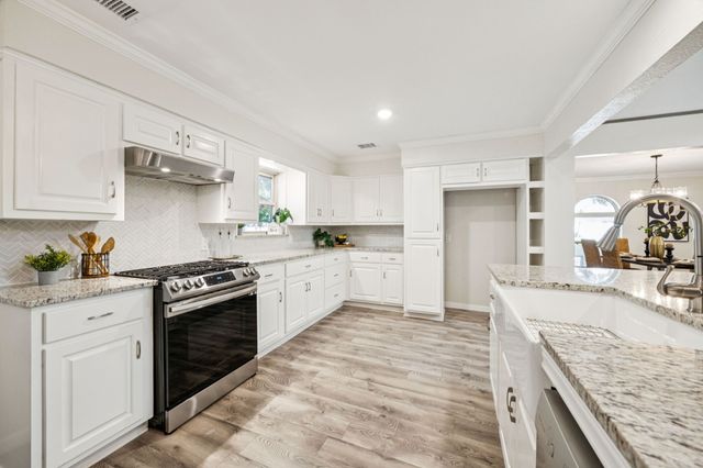 301 Ridgebriar Drive, Richardson, TX 75080