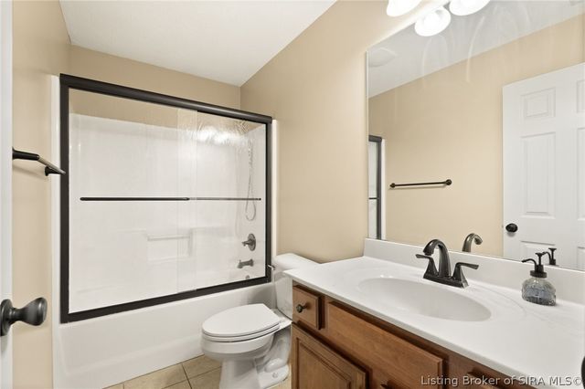 2603 Pinehurst Court, New Albany, IN 47150