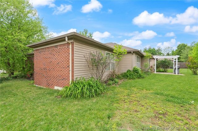 2603 Pinehurst Court, New Albany, IN 47150