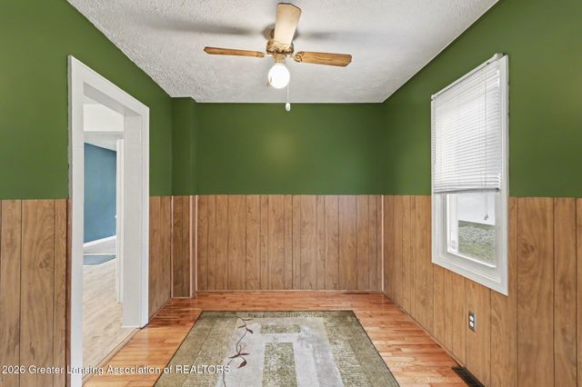 3527 Ruth Avenue, Lansing, MI 48910