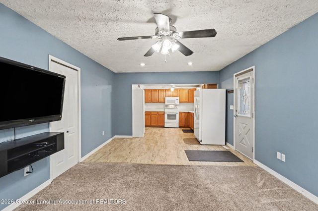 3527 Ruth Avenue, Lansing, MI 48910