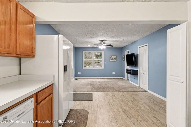 3527 Ruth Avenue, Lansing, MI 48910