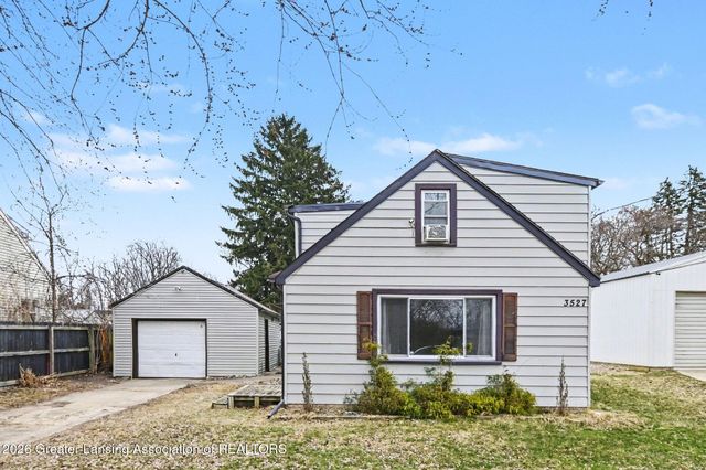 3527 Ruth Avenue, Lansing, MI 48910