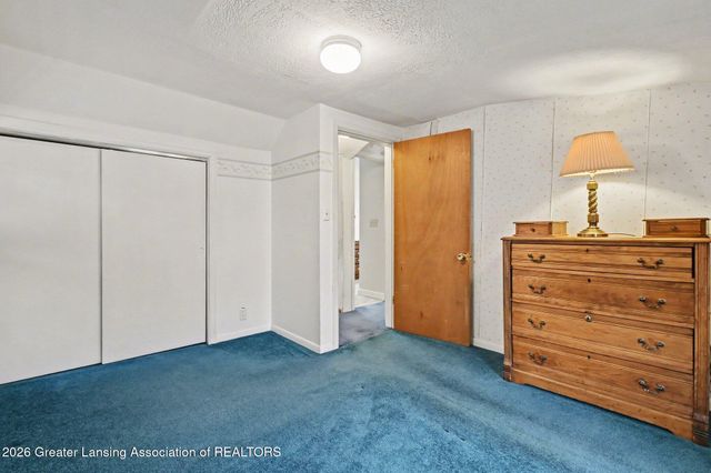 3527 Ruth Avenue, Lansing, MI 48910