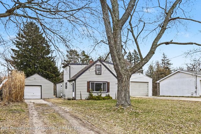 3527 Ruth Avenue, Lansing, MI 48910