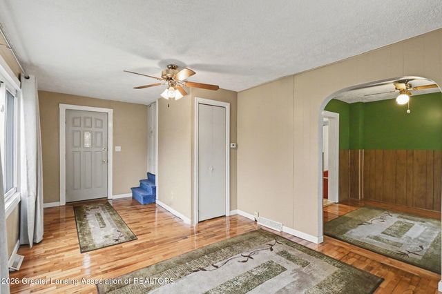 3527 Ruth Avenue, Lansing, MI 48910