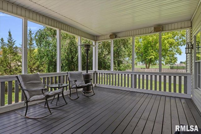 917 River Birch Court, Chatham, IL 62629