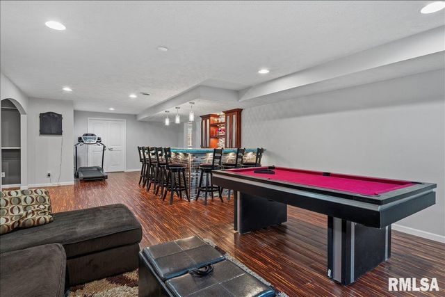 917 River Birch Court, Chatham, IL 62629