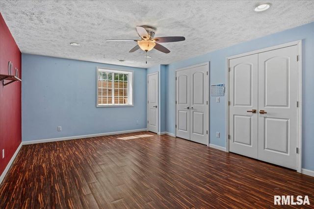 917 River Birch Court, Chatham, IL 62629