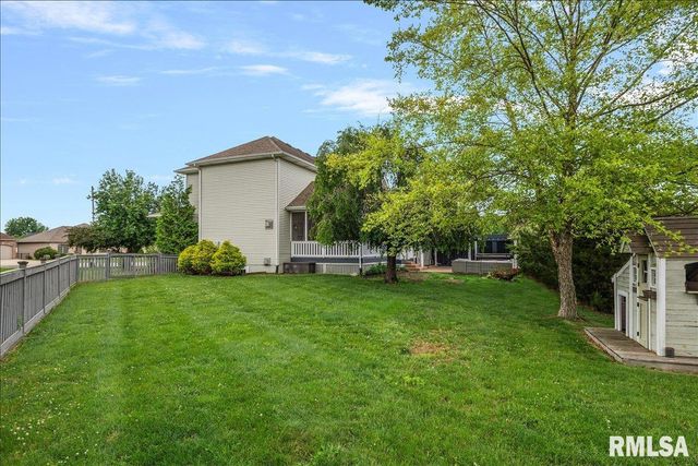 917 River Birch Court, Chatham, IL 62629