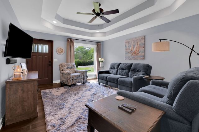 2640 Owens Dr, Santa Fe, TN 38482