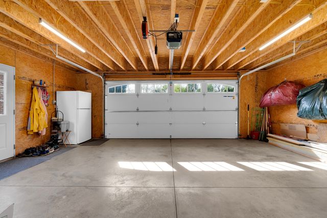 2640 Owens Dr, Santa Fe, TN 38482