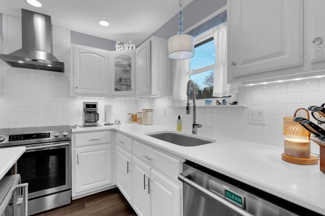 2640 Owens Dr, Santa Fe, TN 38482