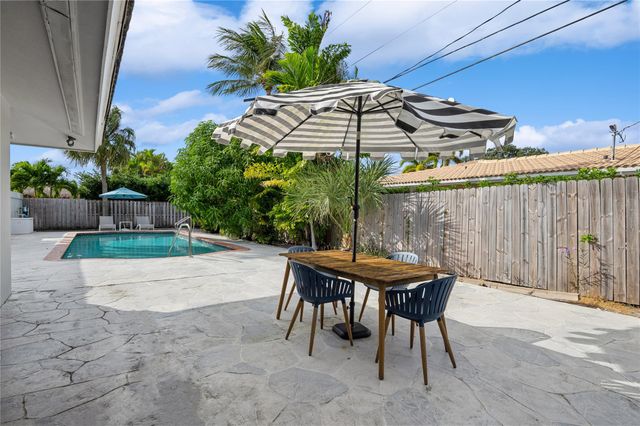 2657 NE 26th St, Fort Lauderdale, FL 33305