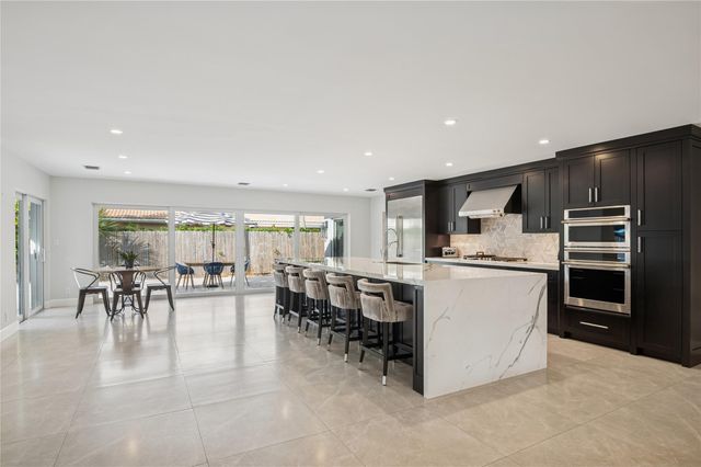 2657 NE 26th St, Fort Lauderdale, FL 33305