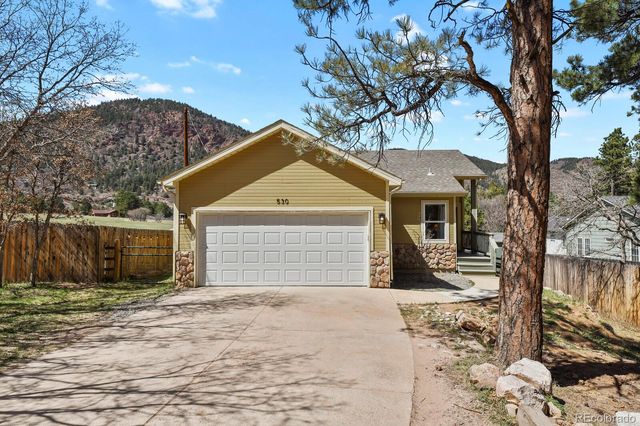 530 Fort Collins Drive, Palmer Lake, CO 80133