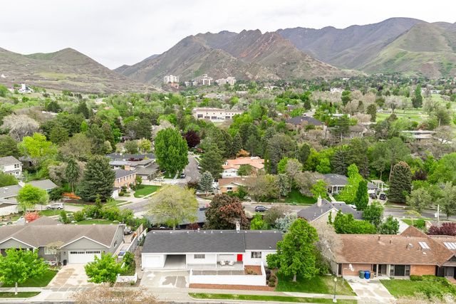 929 S SHIRECLIFF RD, Salt Lake City, UT 84108