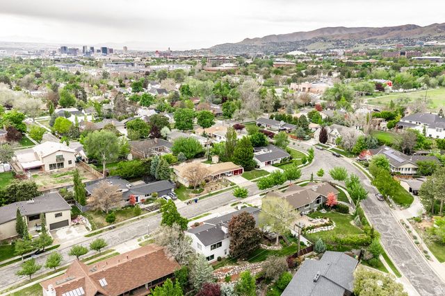 929 S SHIRECLIFF RD, Salt Lake City, UT 84108