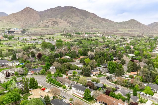 929 S SHIRECLIFF RD, Salt Lake City, UT 84108