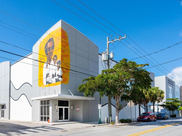 701 COHEN WAY, Sarasota, FL 34236