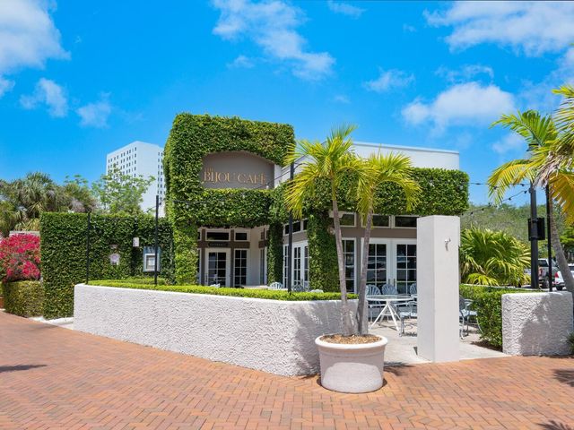 701 COHEN WAY, Sarasota, FL 34236