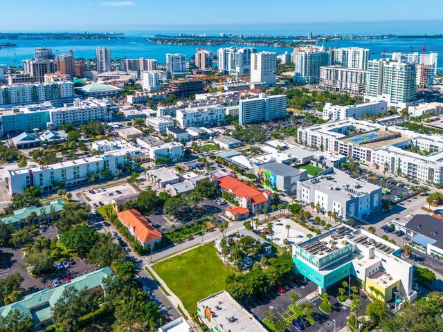 701 COHEN WAY, Sarasota, FL 34236