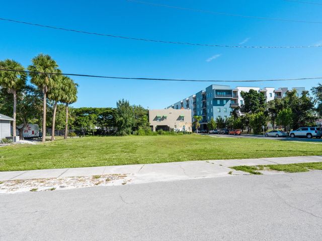 701 COHEN WAY, Sarasota, FL 34236