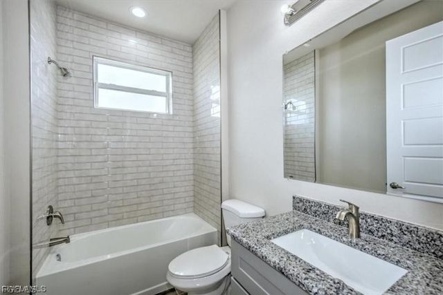 125 BETHLEHEM PL, Labelle, FL 33935