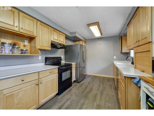 14975 S GREENTREE Dr, Oregon City, OR 97045