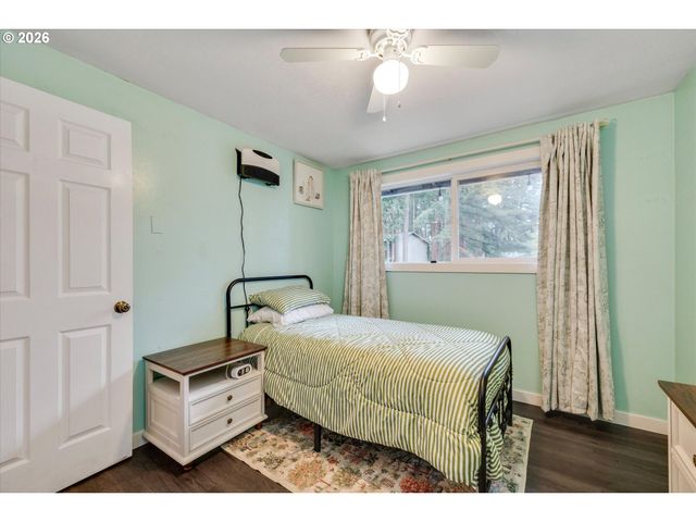 14975 S GREENTREE Dr, Oregon City, OR 97045