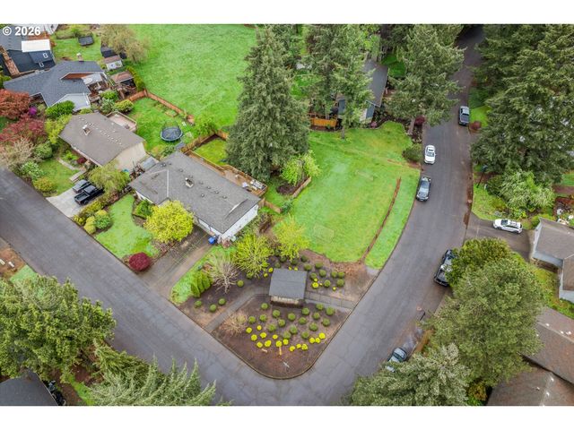 14975 S GREENTREE Dr, Oregon City, OR 97045