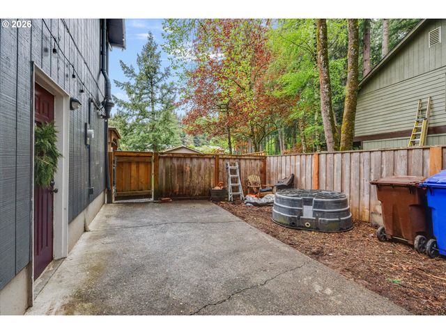 14975 S GREENTREE Dr, Oregon City, OR 97045