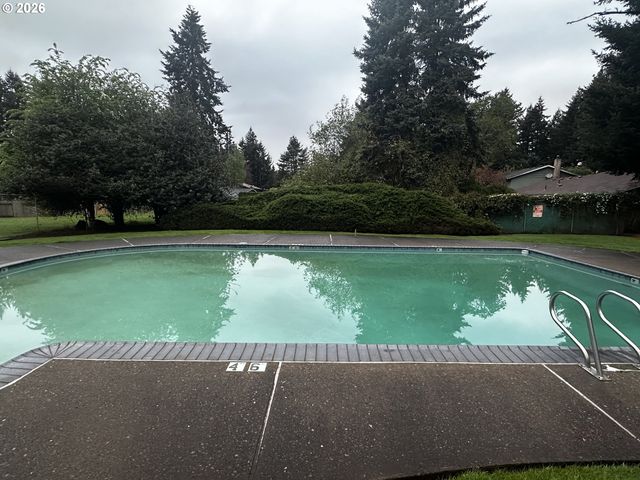 14975 S GREENTREE Dr, Oregon City, OR 97045