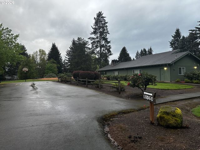 14975 S GREENTREE Dr, Oregon City, OR 97045