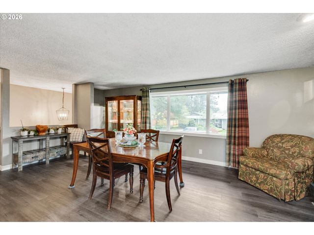 14975 S GREENTREE Dr, Oregon City, OR 97045