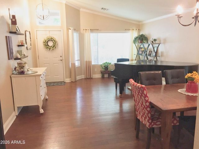 5758 E Garnet Avenue, Mesa, AZ 85206