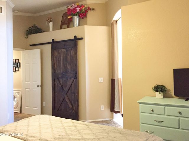 5758 E Garnet Avenue, Mesa, AZ 85206