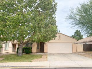 5758 E Garnet Avenue, Mesa, AZ 85206