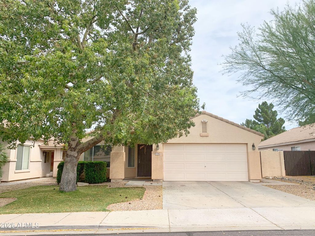5758 E Garnet Avenue, Mesa, AZ 85206