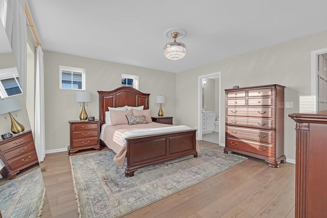 1546 Slade Way, Des Plaines, IL 60018