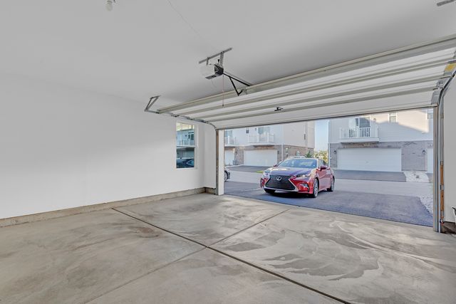 1546 Slade Way, Des Plaines, IL 60018