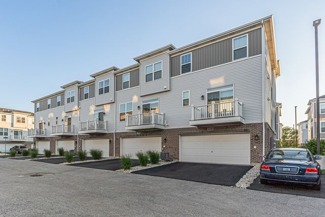 1546 Slade Way, Des Plaines, IL 60018