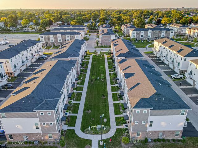 1546 Slade Way, Des Plaines, IL 60018