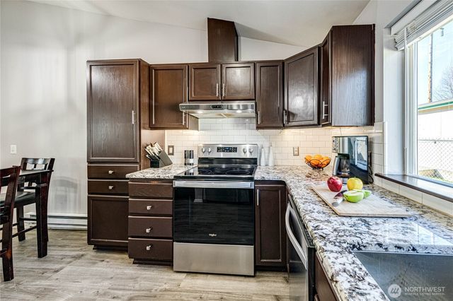 1833 W 12th Street, Port Angeles, WA 98363