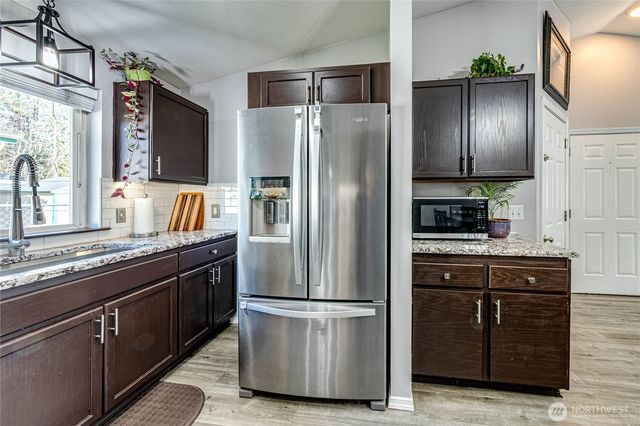 1833 W 12th Street, Port Angeles, WA 98363