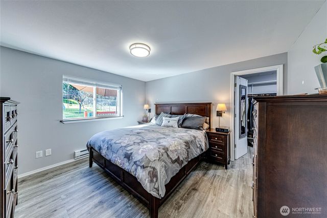 1833 W 12th Street, Port Angeles, WA 98363